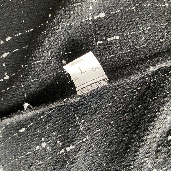 NWOT Button detail Plaid Fringe Edge Tweet Jacket - Picture 7 of 11